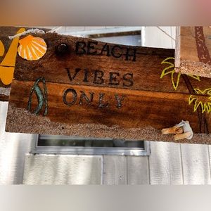 Bech vibes hanging wall decor